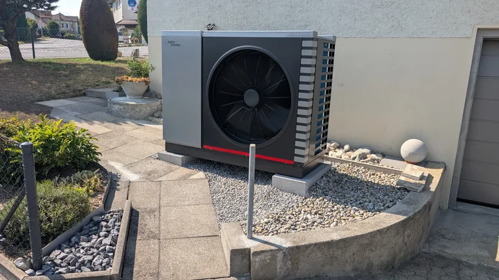 Alpha Innotec Luft/Wasser-Wärmepumpe bei einem Heizungsersatz in Bettwiesen